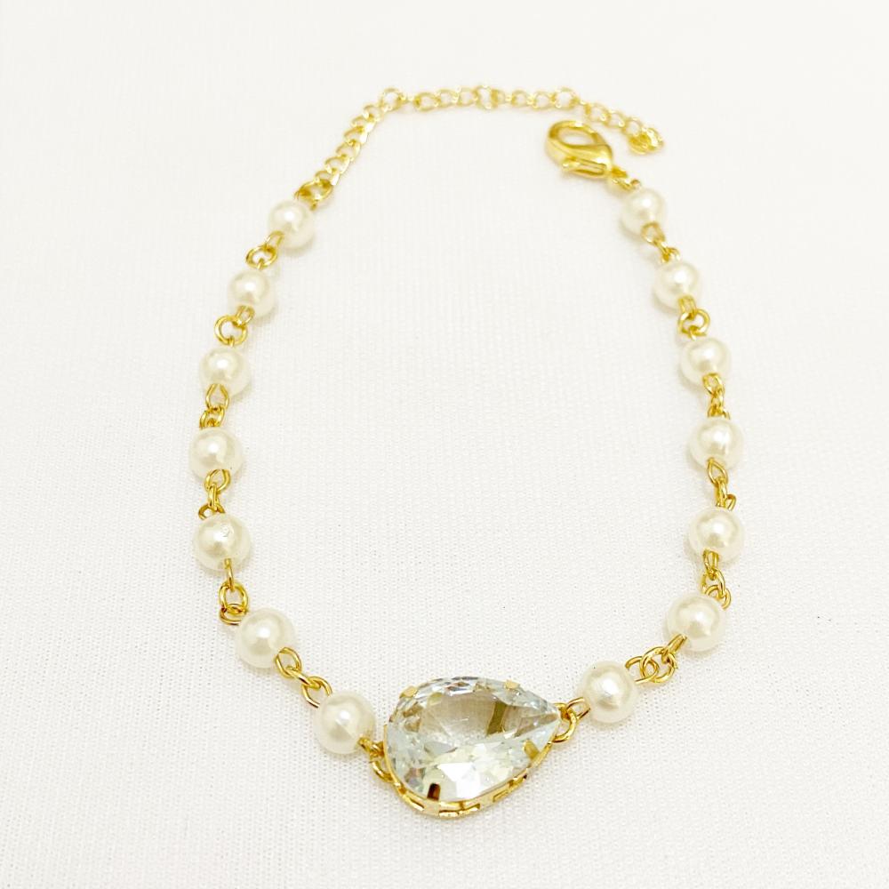Pulseira de pérola com pingente de gota de zircônia folheado a ouro 18k