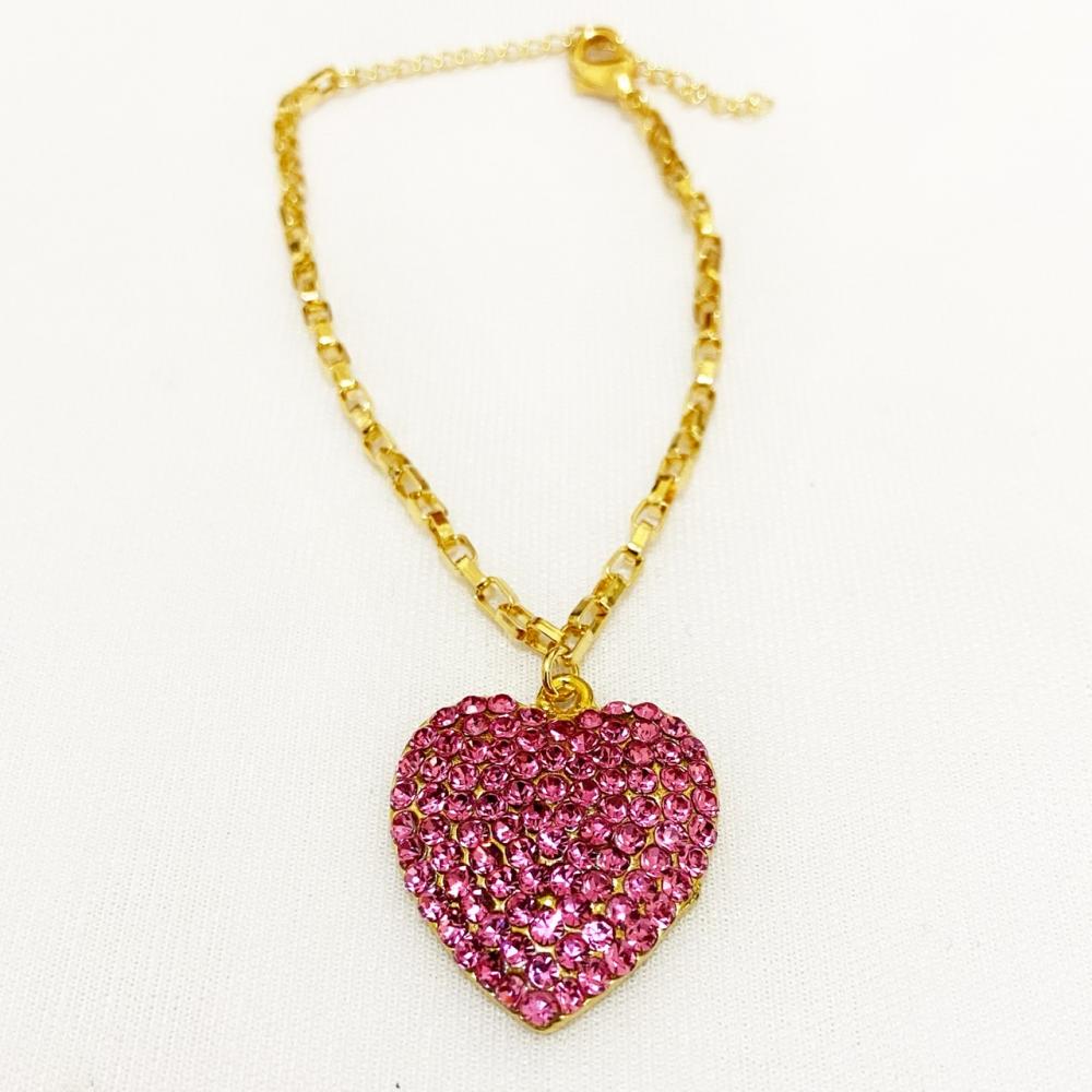 Pulseira com corrente tijolinho e pingente de coração com strass folheado a ouro 18k