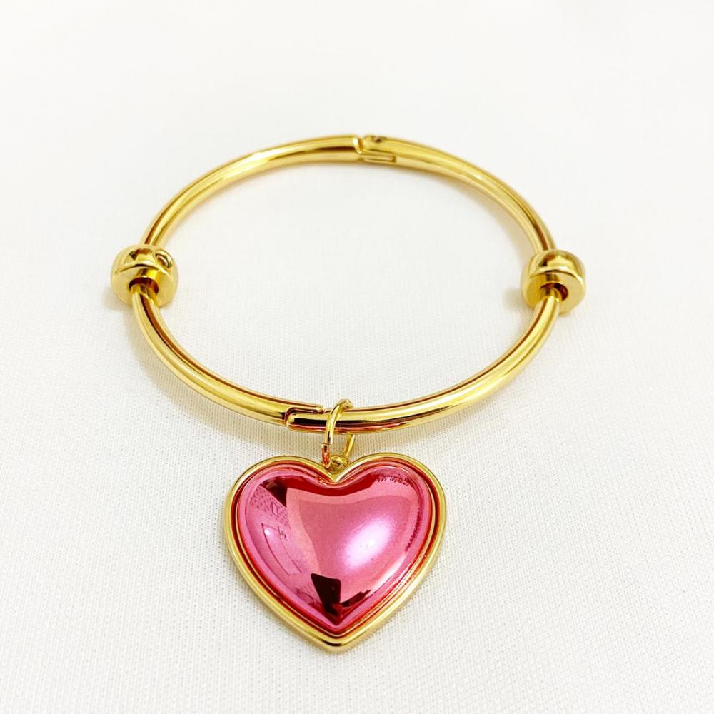 Bracelete  com pingente de coração rosa folheado a ouro 18k 