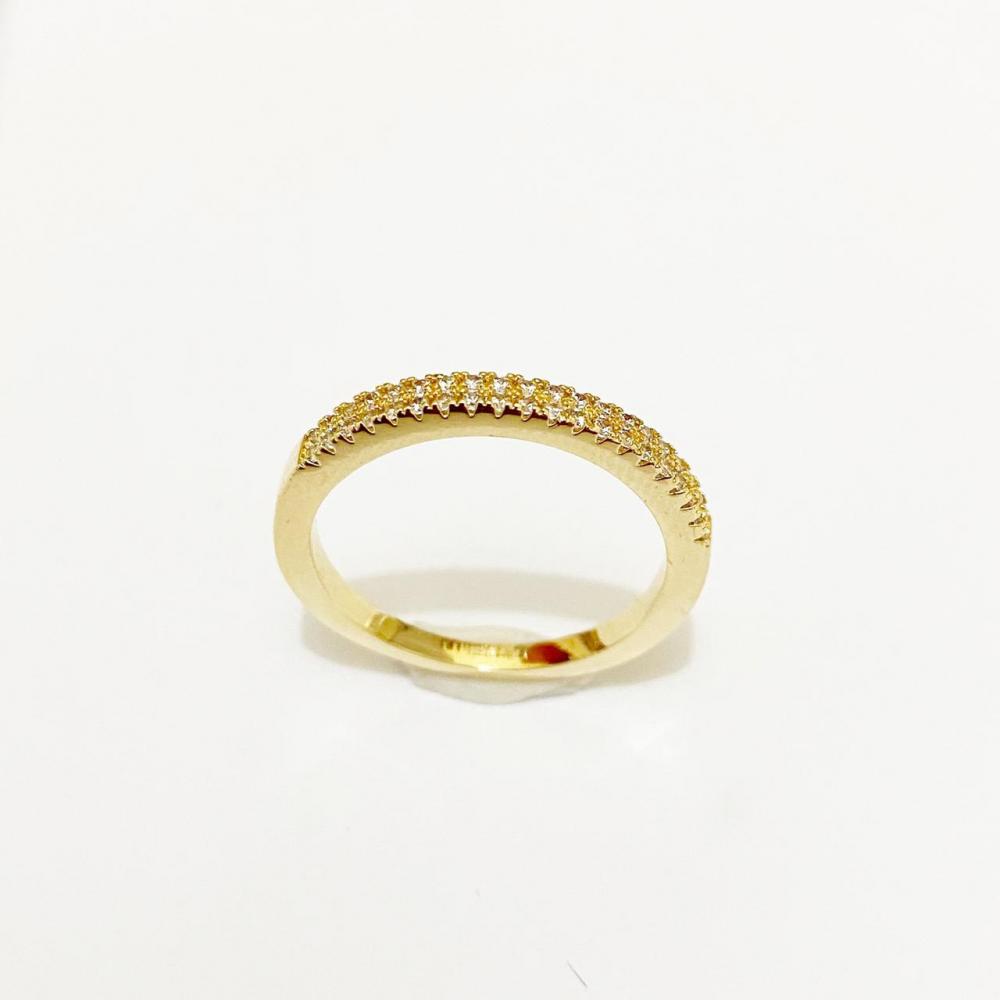 Anel aparador cravejado com zircônia folheado a ouro 18k