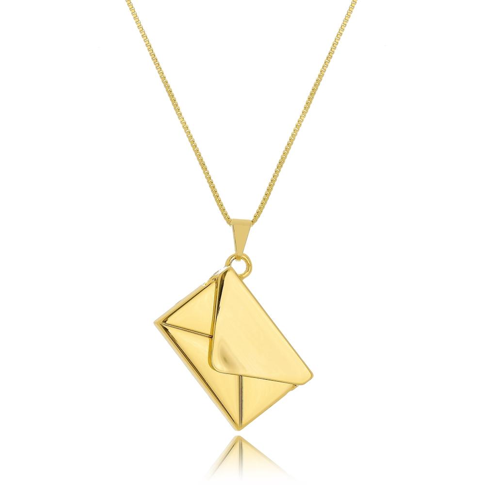 Colar relicário de carta com corrente veneziana banhado a ouro 18k 