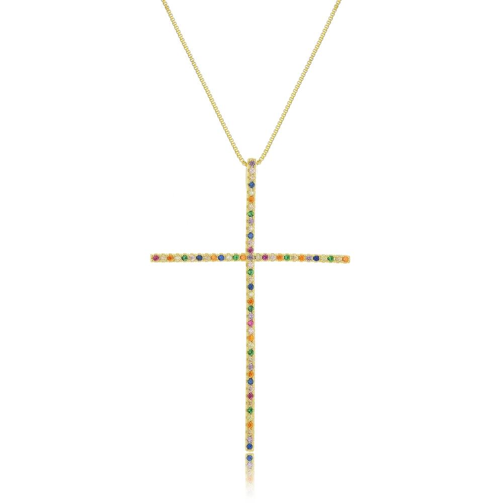 Colar com pingente de cruz com zircônia colorida folheado a ouro 18k