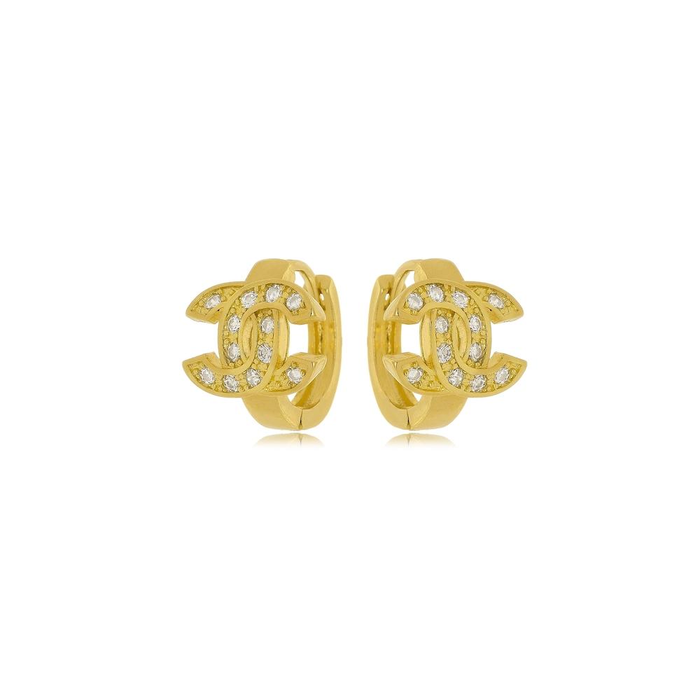 Brinco de argola X cravejado com zircônia banhado a ouro 18k 