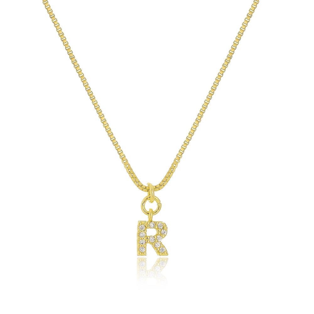 Colar personalizado com mini letra cravejada banhado a ouro 18k
