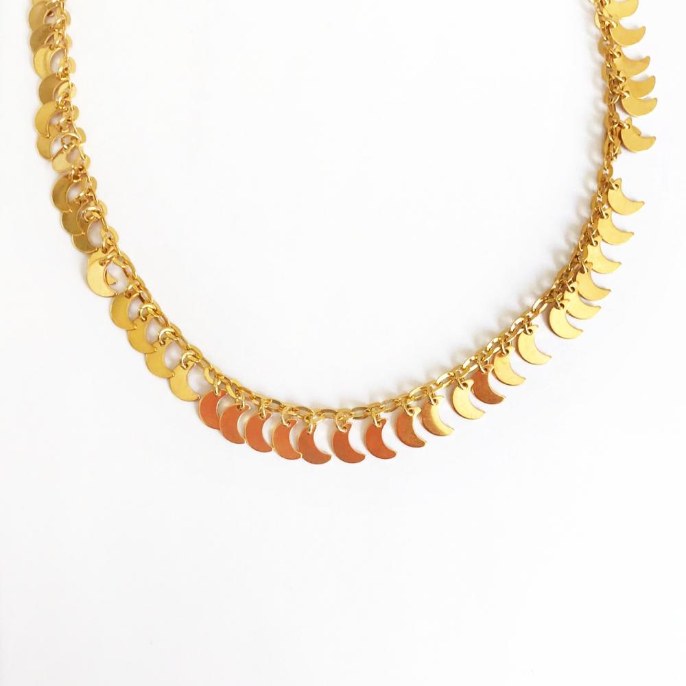 Colar com pingentes de luas crescentes folheado a ouro 18k 