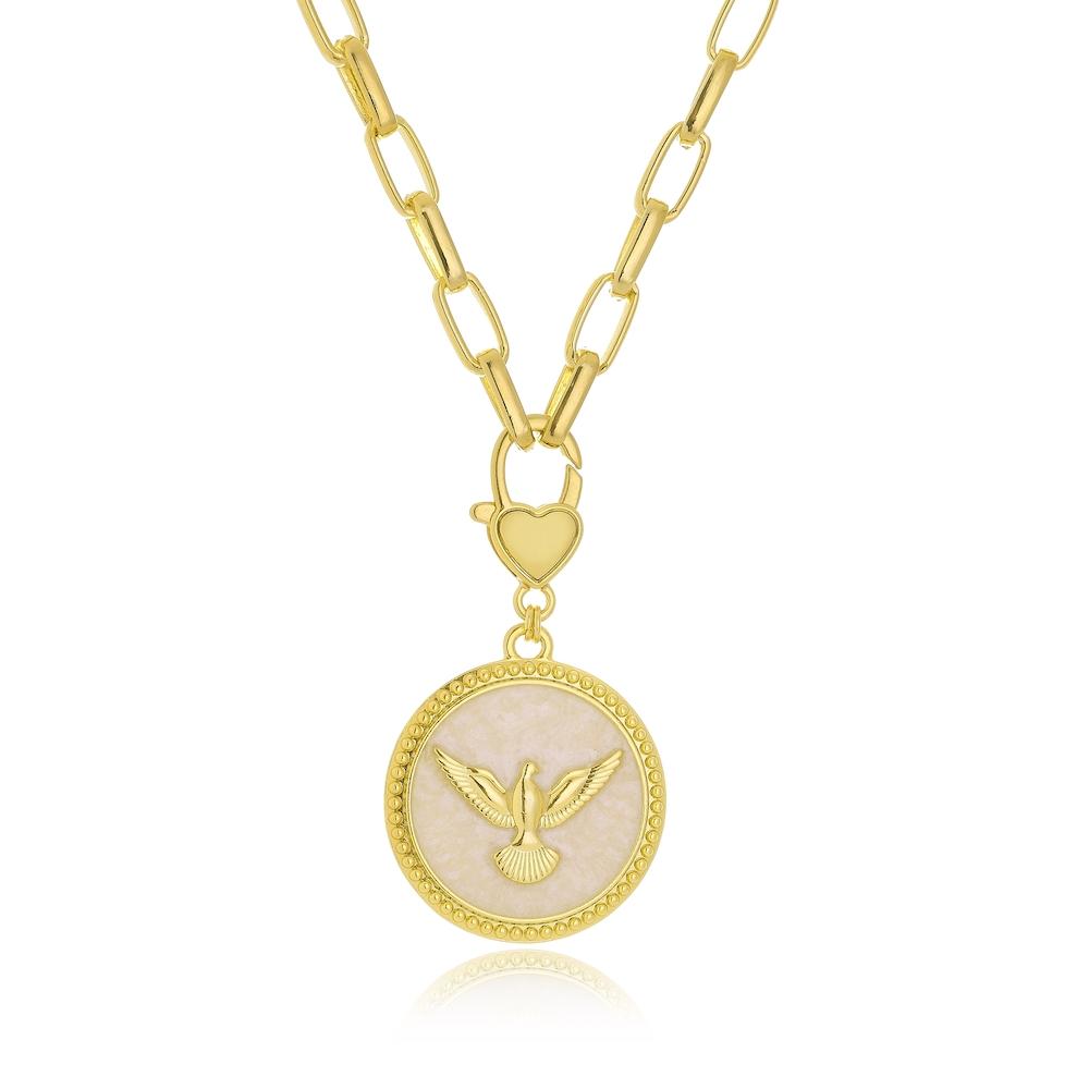 Colar com elo retangular e pingente de pomba do Espirito Santo resinado folheado a ouro 18k