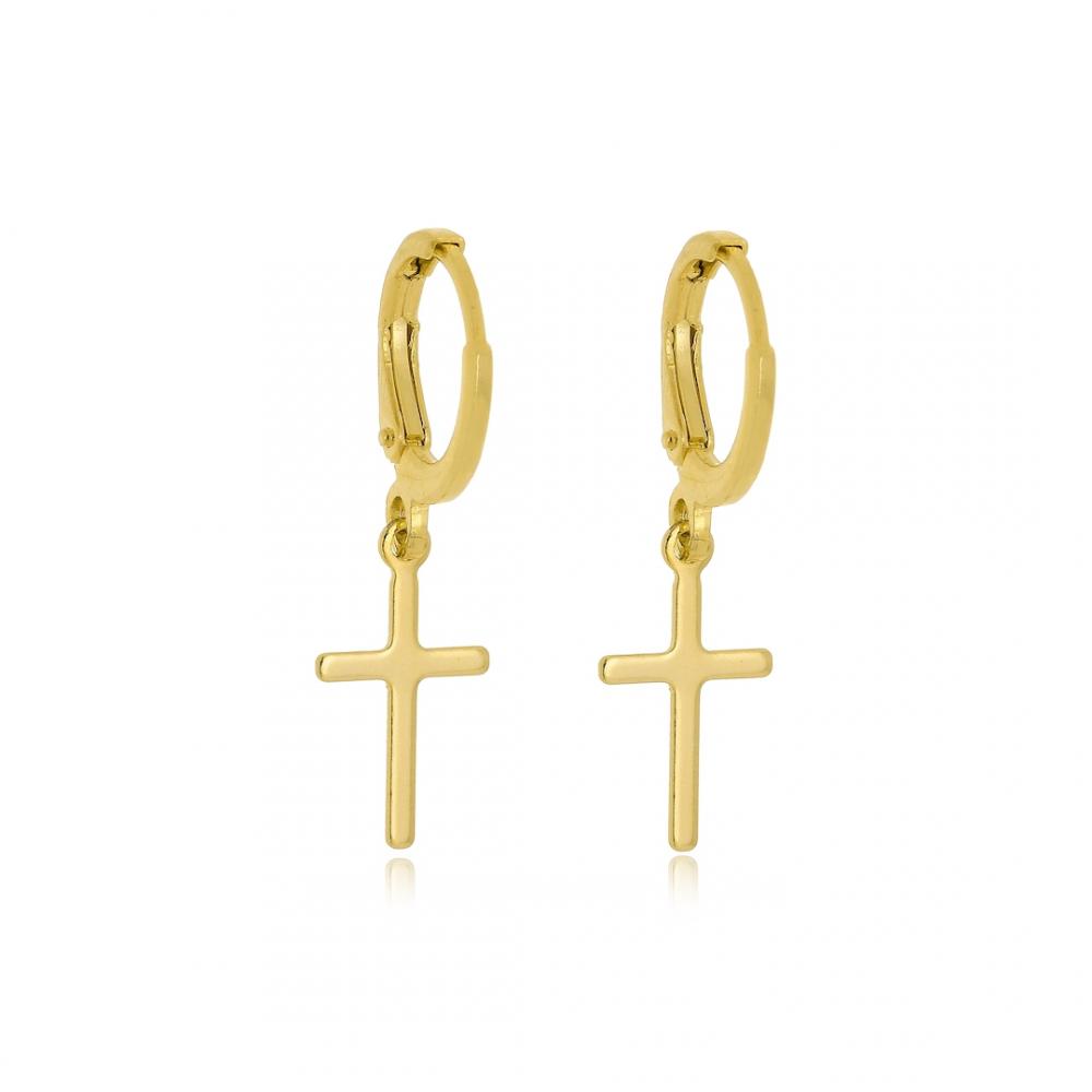 Brinco argolinha click com pingente de Cruz banhado a ouro 18k