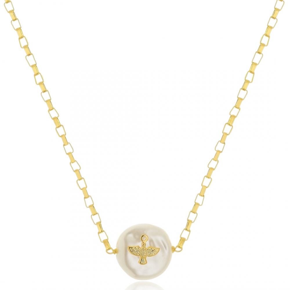 Colar com corrente tijolinho e madrepérola com pingente do Espirito Santo banhado a ouro 18k 