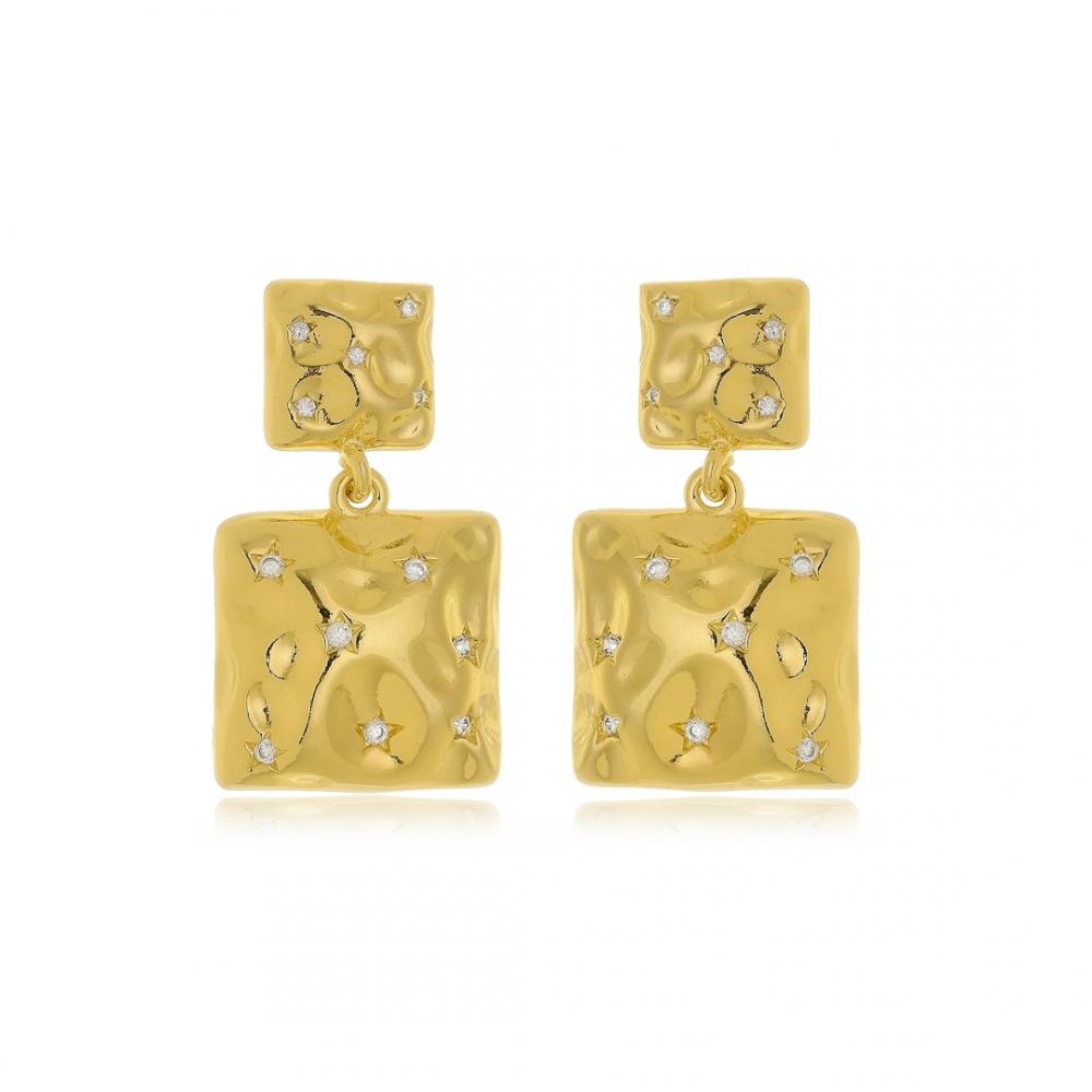 Brinco quadrado martelado cravejado com zircônia banhado a ouro 18k