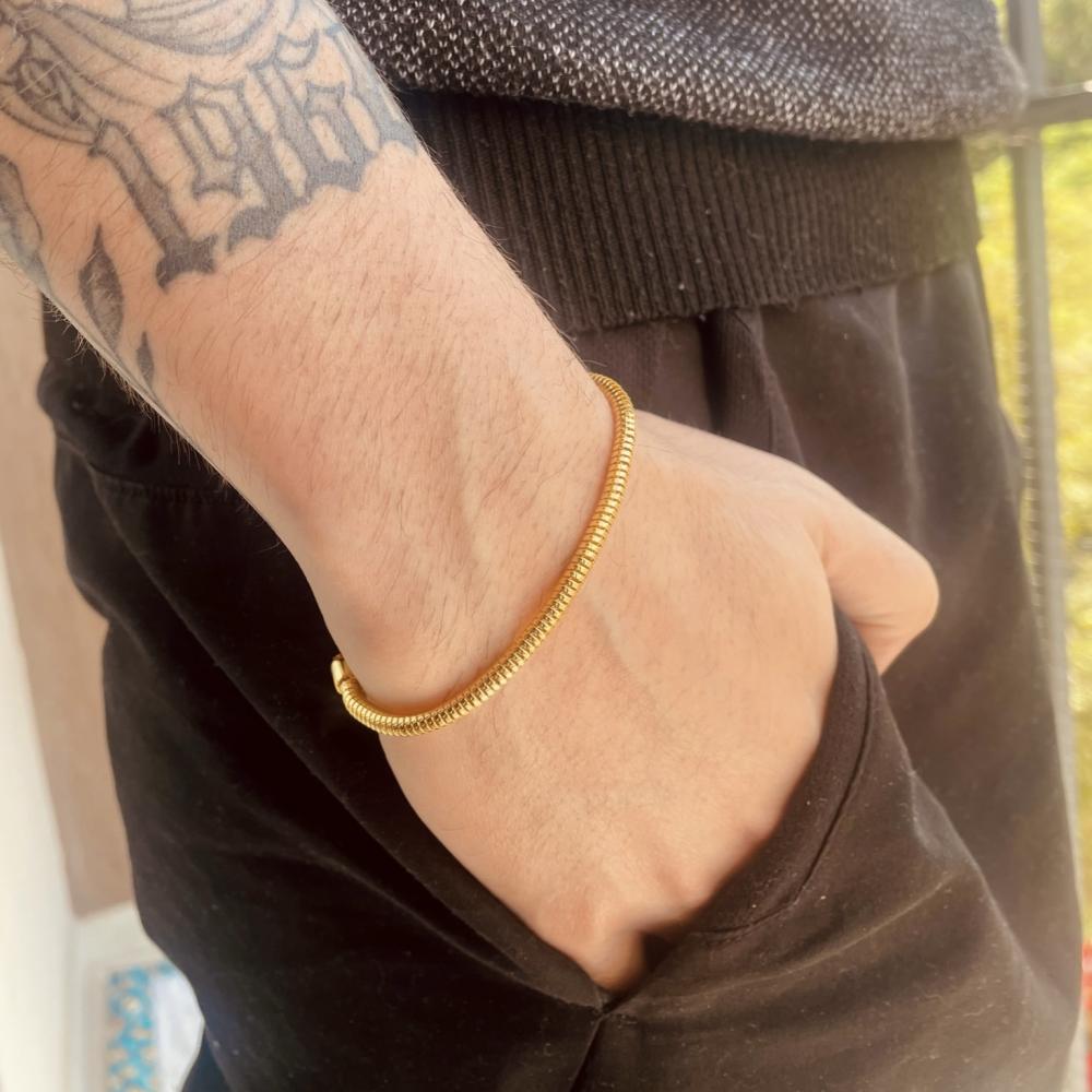 Pulseira masculina na corrente rabo de rato banhado a ouro 18k