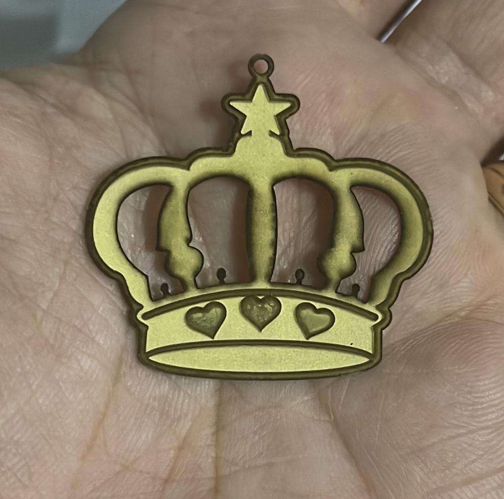 Colar exclusivo Bianca coroa personalizada banho em ouro 18k