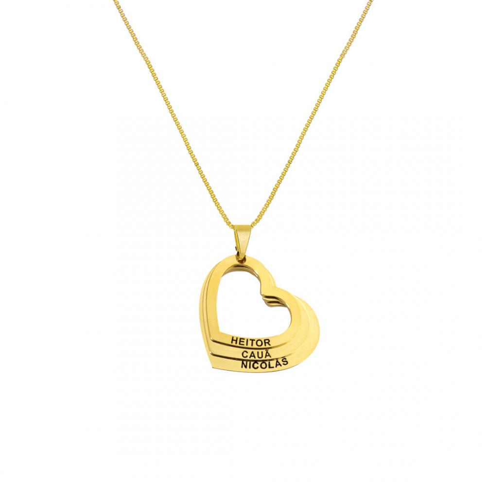 Colar personalizado com três corações banhado a ouro 18k