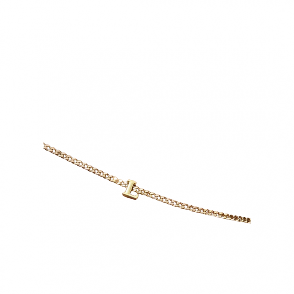 Tornozeleira Emili com letra passante personalizada banhada a ouro 18k