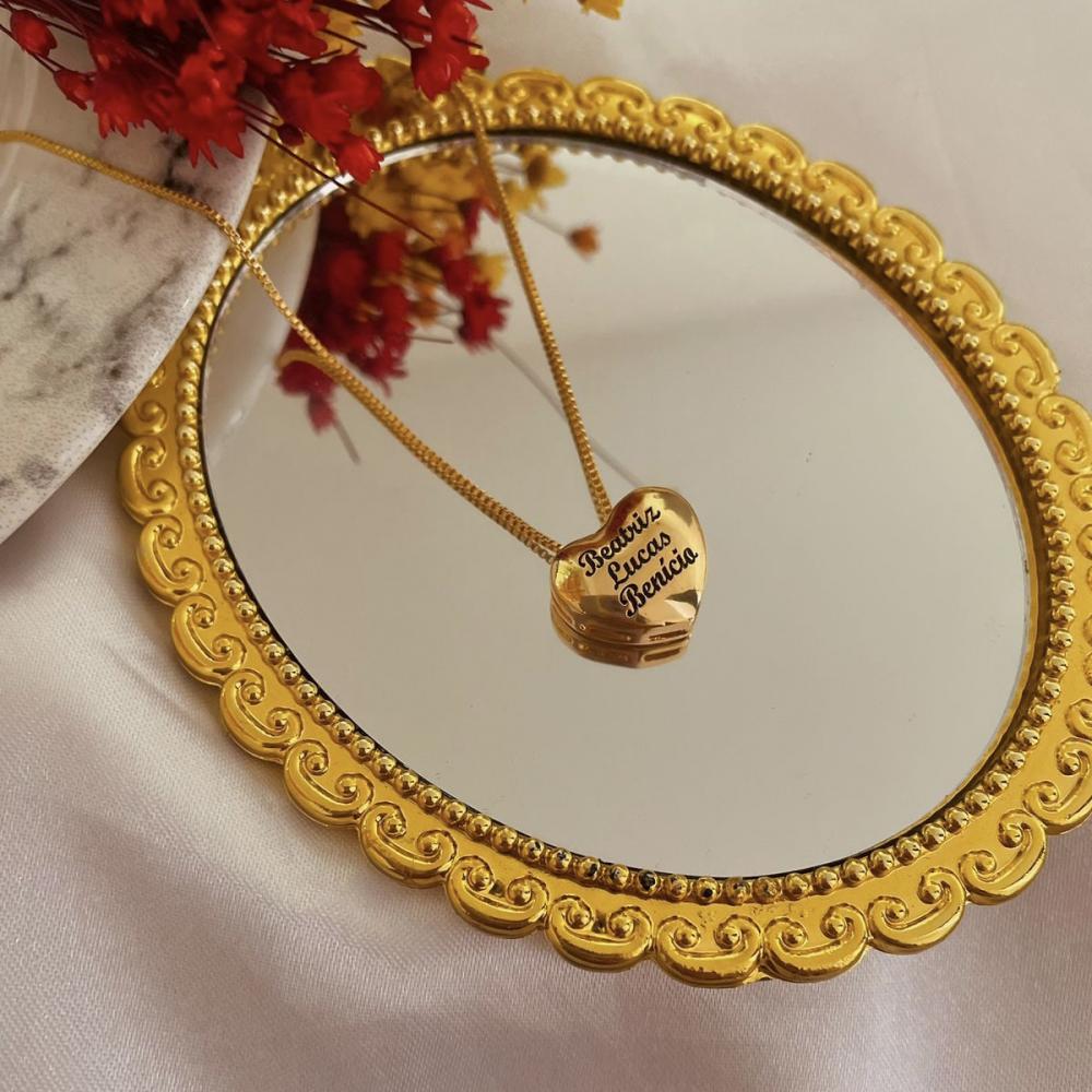 Colar com pingente de coração personalizado com nomes banhado a ouro 18k
